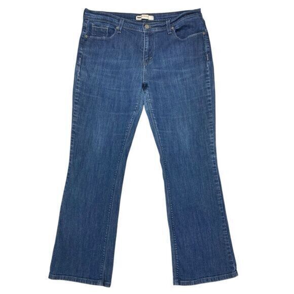 Levis 515 Bootcut Jeans Womens 31 x 30 Blue Medium Wash Stretch Rear Flap Pants - Picture 1 of 16